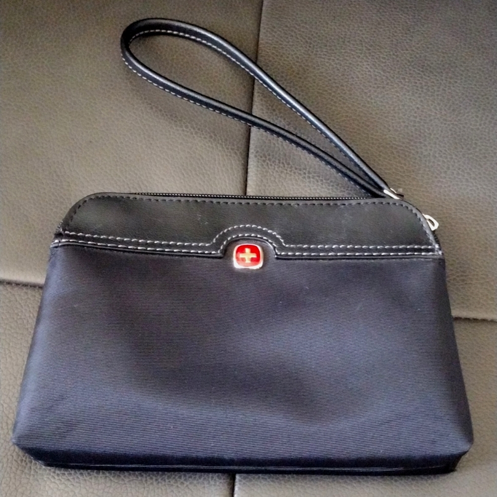 Swiss Gear Wristlet